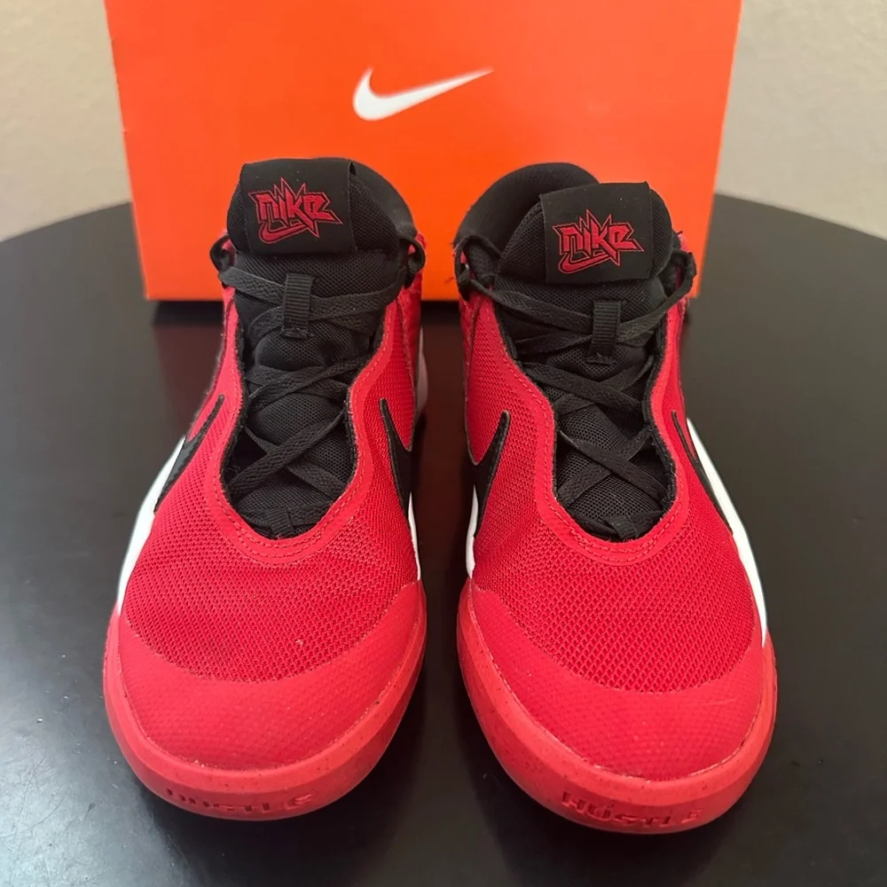 Nike Team Hustle